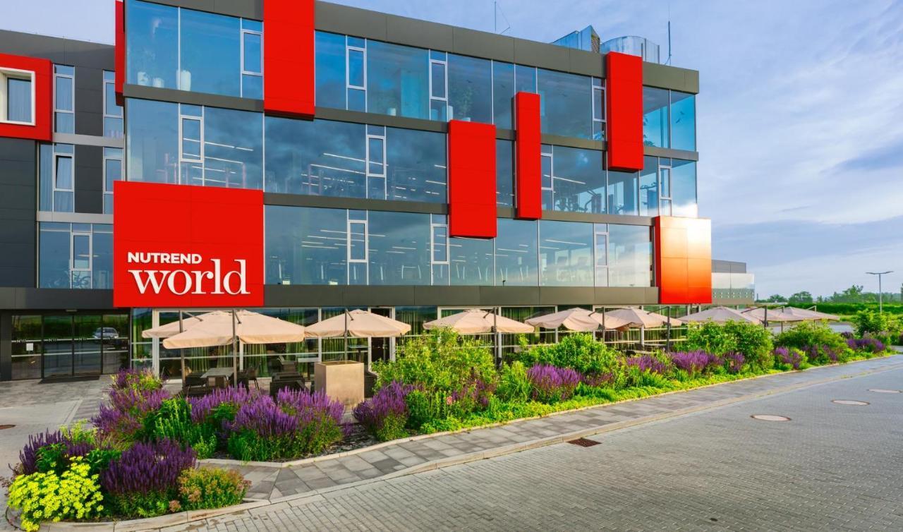 Nutrend World Otel Olomouc Dış mekan fotoğraf