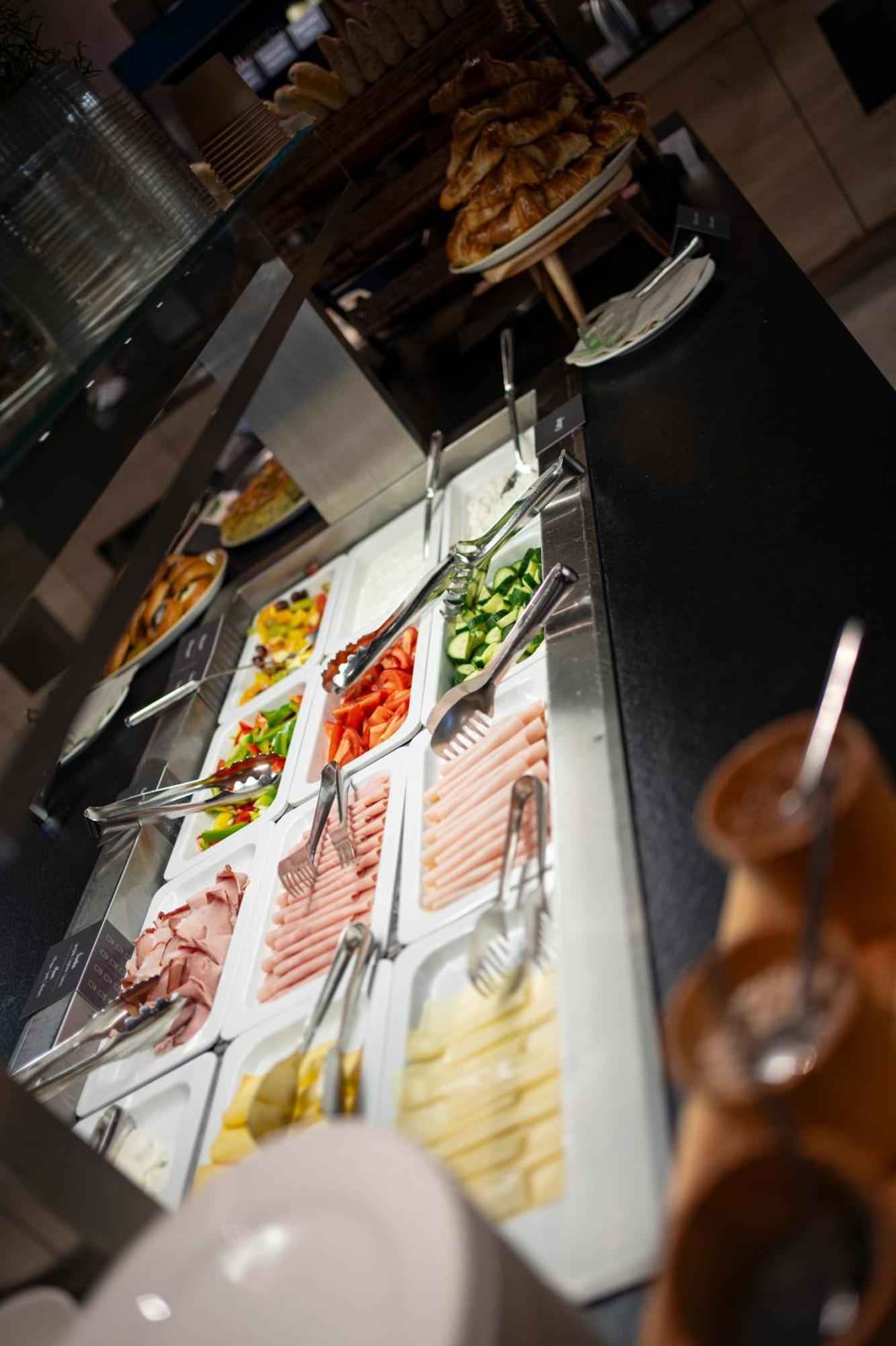 Nutrend World Otel Olomouc Dış mekan fotoğraf