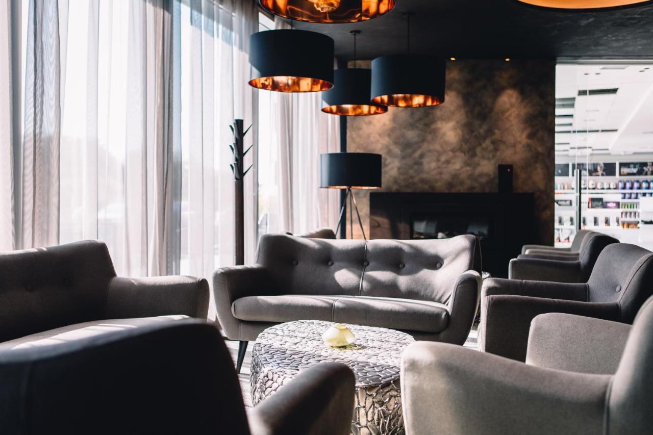 Nutrend World Otel Olomouc Dış mekan fotoğraf