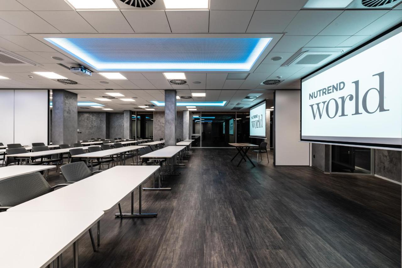 Nutrend World Otel Olomouc Dış mekan fotoğraf